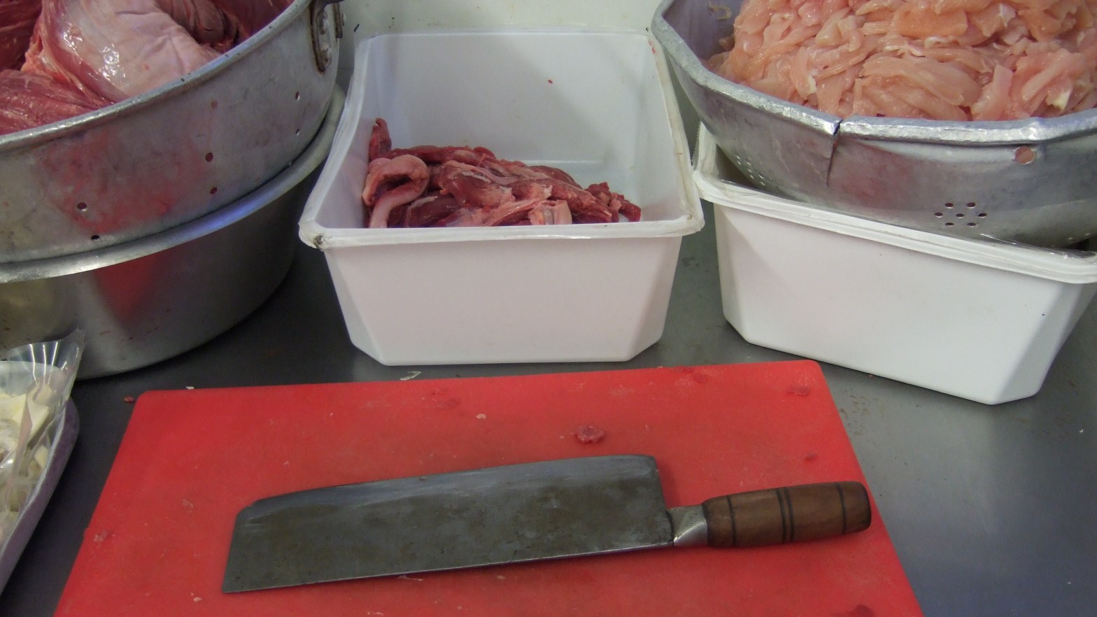 cross-contamination and raw meat