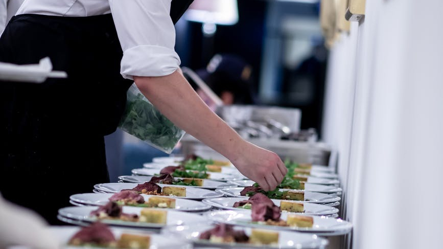 Handling food and contamination